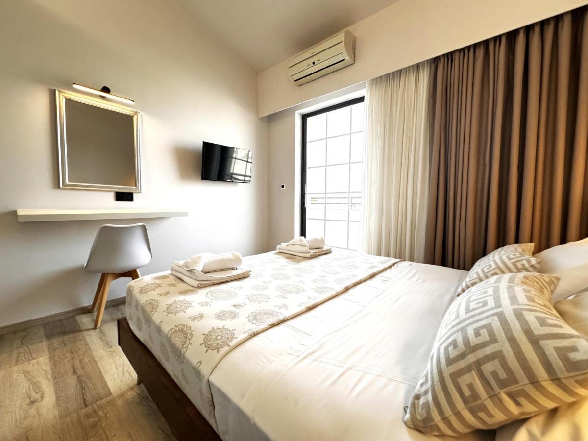 Elina Hotel Apartments Rethymno  ภายนอก รูปภาพ