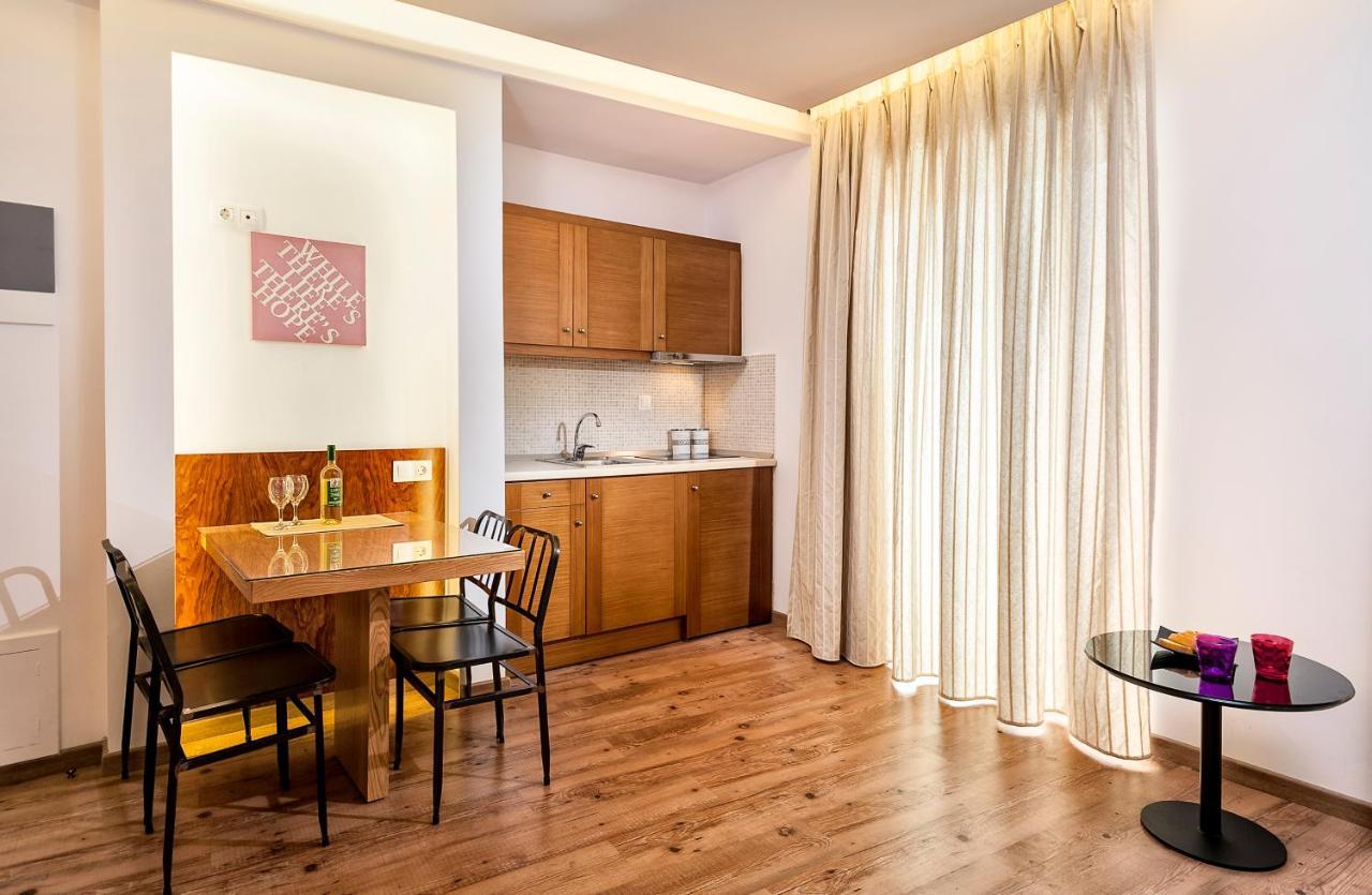 Elina Hotel Apartments Rethymno  ภายนอก รูปภาพ