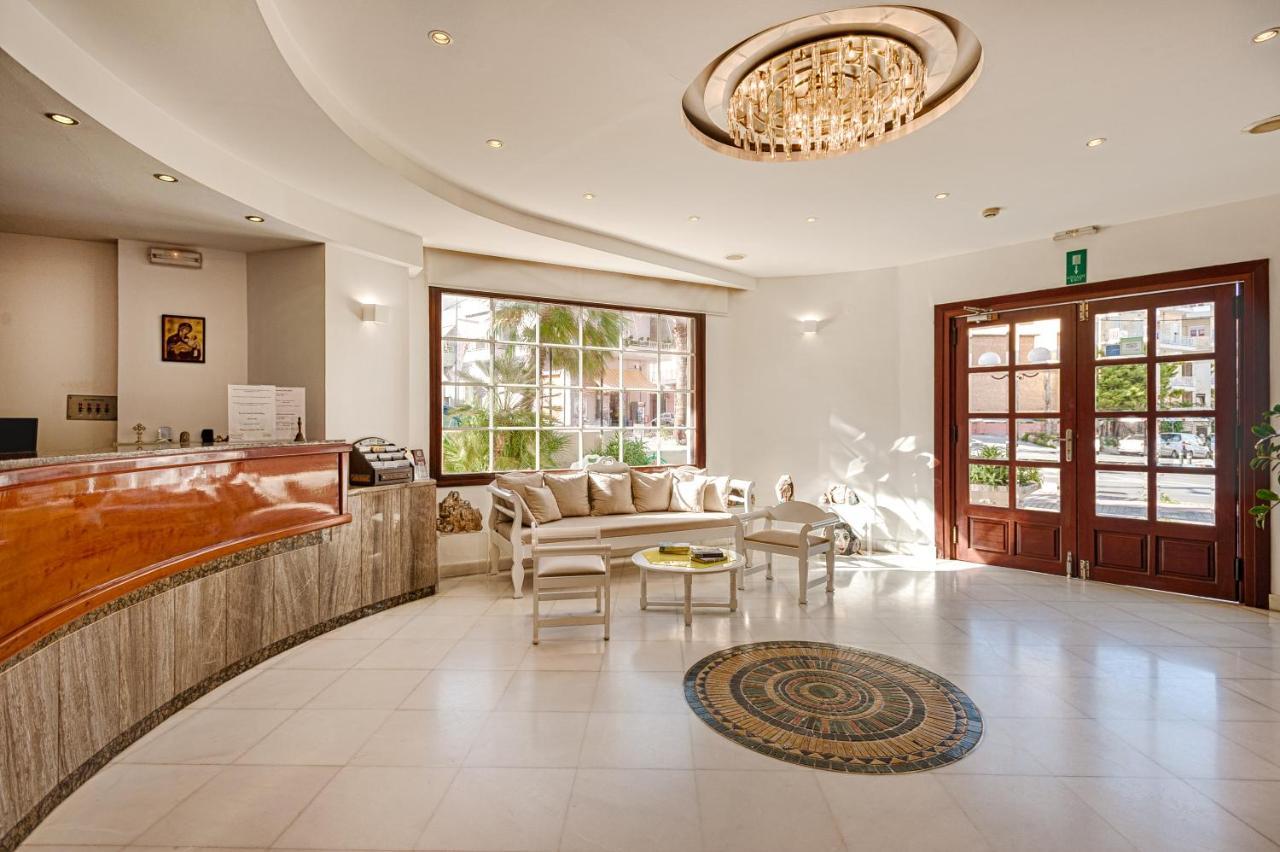 Elina Hotel Apartments Rethymno  ภายนอก รูปภาพ