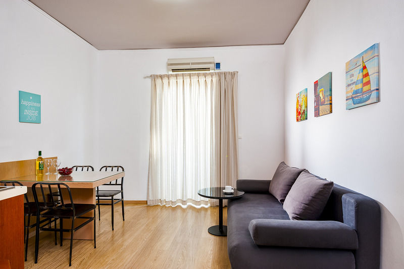 Elina Hotel Apartments Rethymno  ภายนอก รูปภาพ