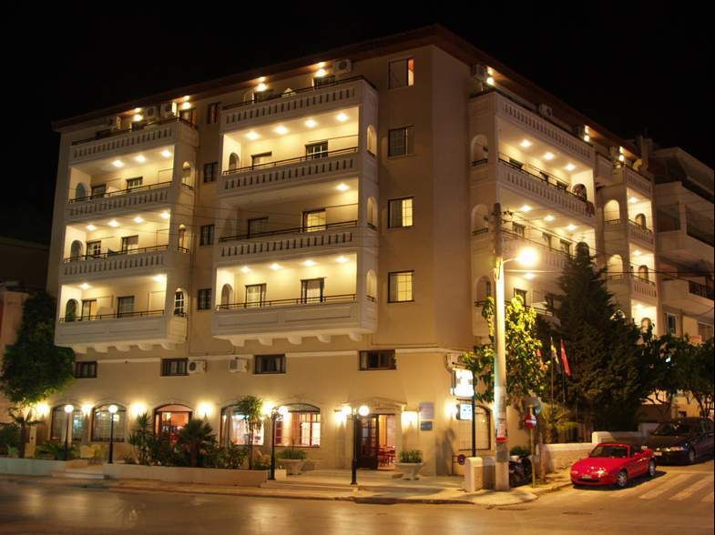 Elina Hotel Apartments Rethymno  ภายนอก รูปภาพ